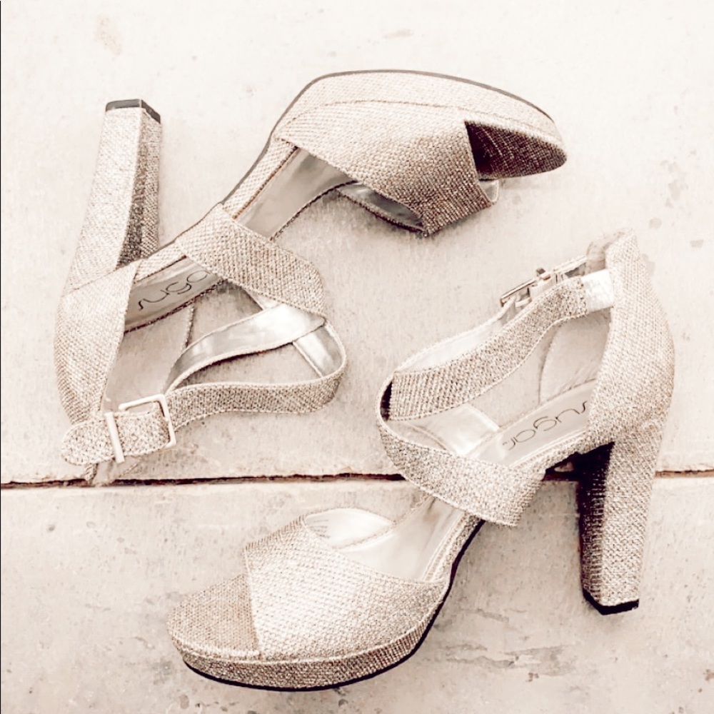 gorgeous sparkly heels ☆